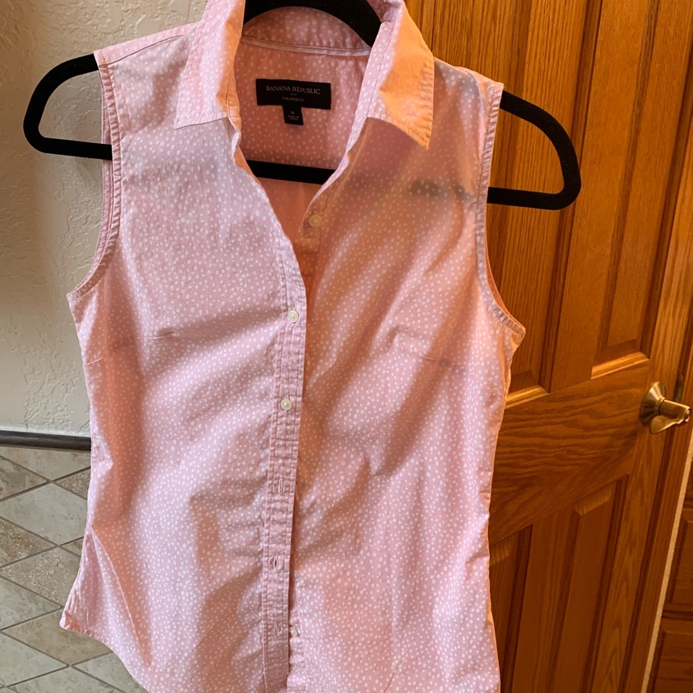 cute banana republic shirt!